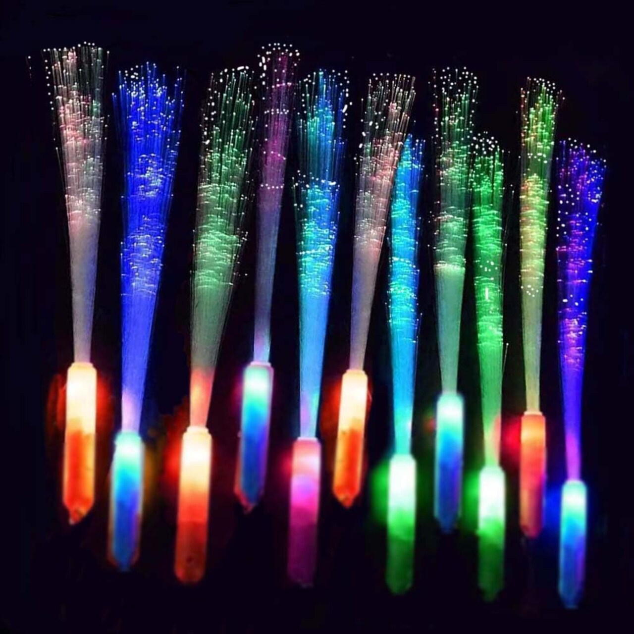 100 Pack Glow Sticks Mardi Gras Party Supplies ,3 Models Flashing Sticks, Fiber Optic Wands Light up Sticks Fit New Years Eve Party Supplies 2025 Wedding Birthday Christmas valentine's day